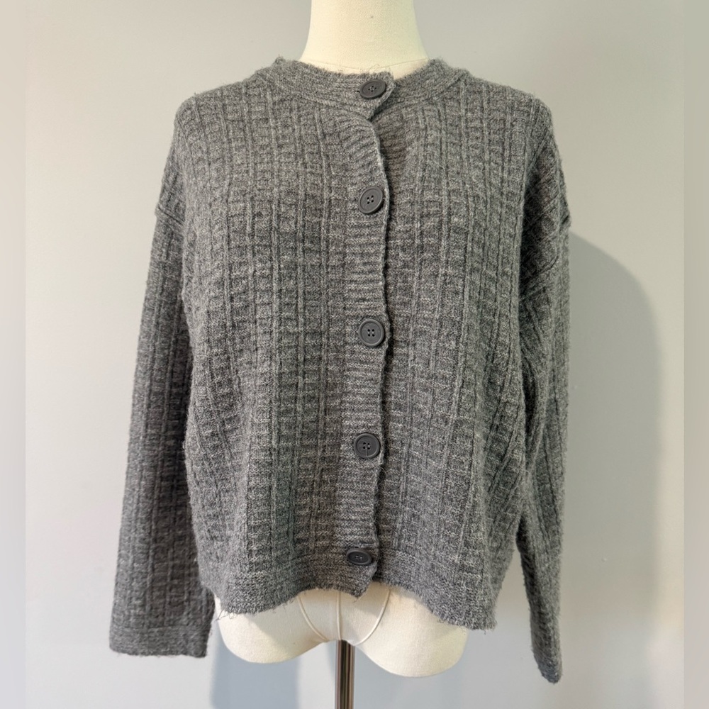 Max Studio Gray Waffle Knit Cardigan Sweater Size medium